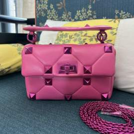 Picture of Valentino Handbags _SKUfw136585348fw